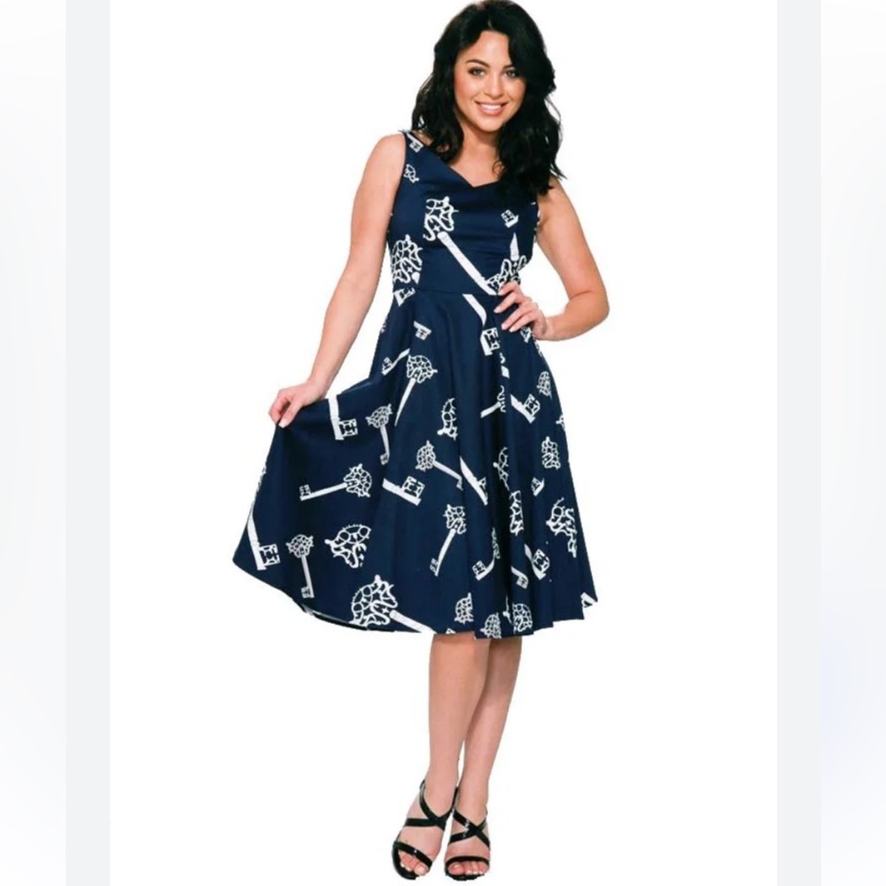 Hearts & Roses Key to My Heart Dress Navy Blue Floral retro pin up Dress size 4